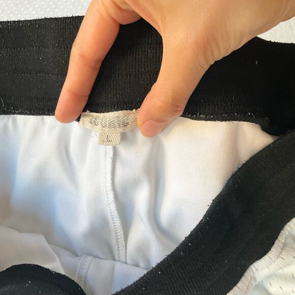 Iconic Men’s Sport Shorts size L, White, Yeevents Mesh Out Linning, Inside Liner - Picture 5 of 7